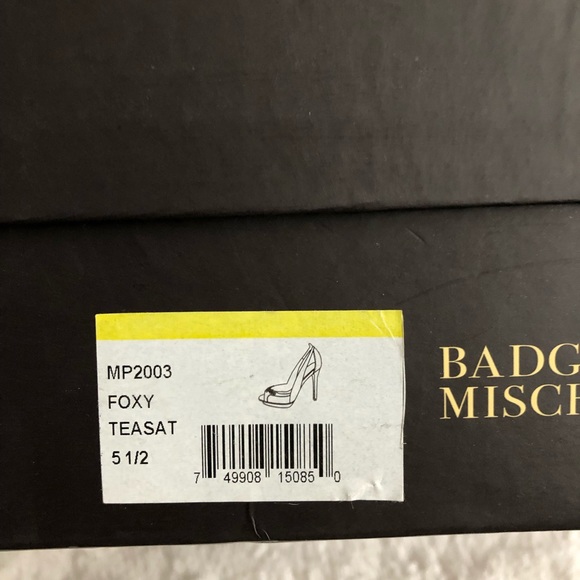 BNIB Badgley Mischka Teal & Crystal Pumps - Picture 6 of 6